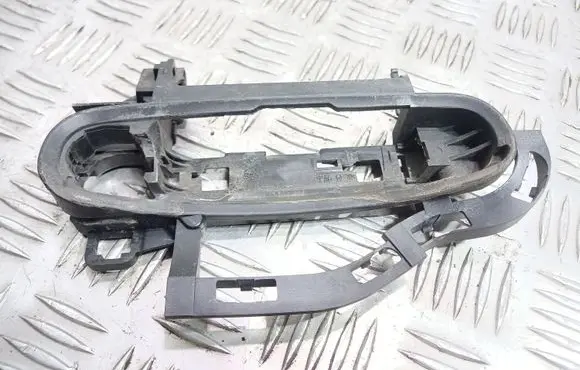 Front door exterior handle/bracket