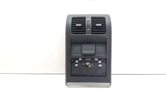 Rear air vent grill