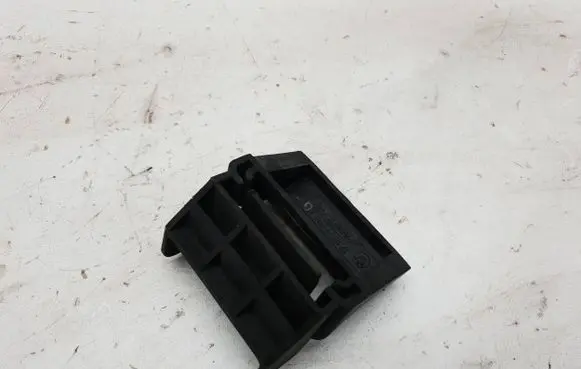 Land Rover Range Rover L322 Radiator support slam panel bracket 1439116