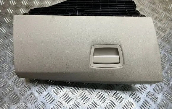 BMW 5 F10 F11 Glove box 9173907