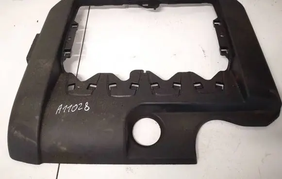 Volkswagen Golf V Engine cover (trim) 03G103925BL