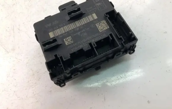 Volkswagen Golf VII Other control units/modules 5Q0959392F