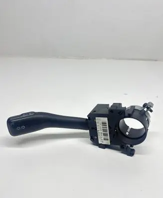 Volkswagen Golf IV Indicator stalk 8L0953513G 202852ATW