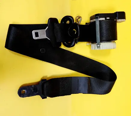 Ford Mondeo Mk III Front seatbelt 1S71F6129