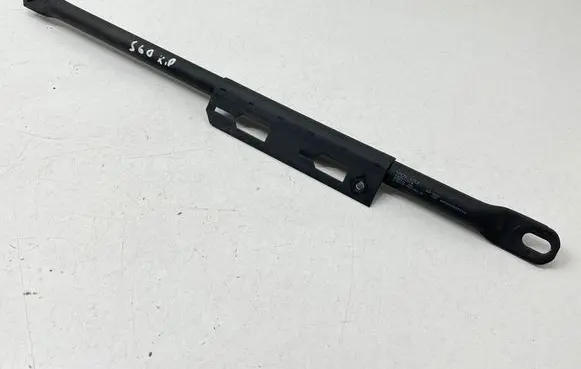 Radiator mount bracket