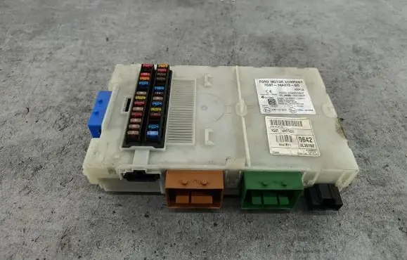 Ford Mondeo MK IV Fuse box set 