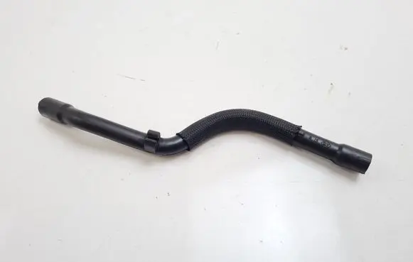 Renault Laguna III Breather hose/pipe 8200558965A