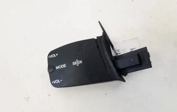 Multifunctional control switch/knob