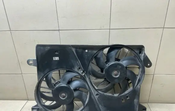 Chrysler 300 - 300C Electric radiator cooling fan 04598514AD