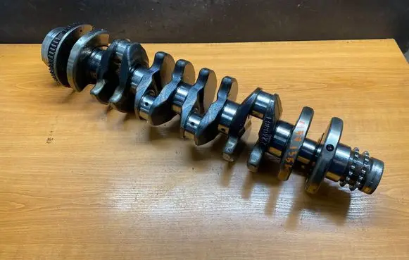BMW 5 E39 Crankshaft 2246863