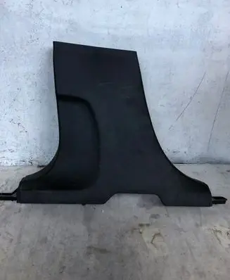 Volvo XC40 (B) pillar trim (bottom) 31457495
