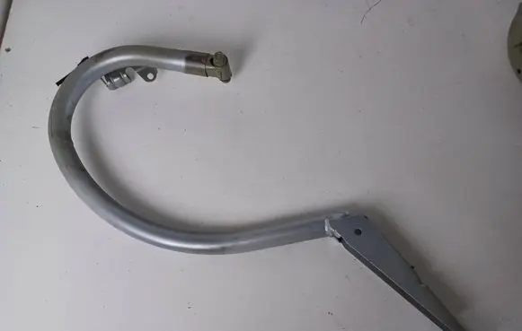 Mercedes-Benz E C207 W207 Tailgate/trunk/boot hinge A2077500628
