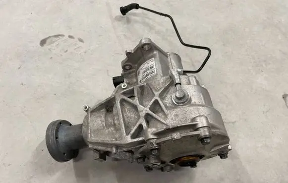 Land Rover Range Rover Evoque L551 Gearbox transfer box case K8D27L486AC 10438925 7515104