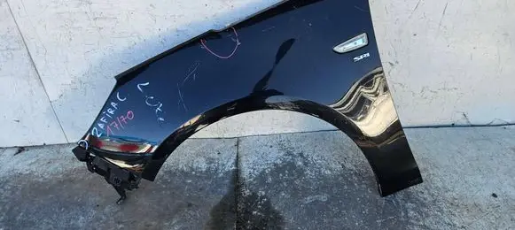Opel Zafira C Fender 