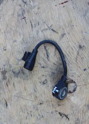Subaru Impreza II Detonation knock sensor 