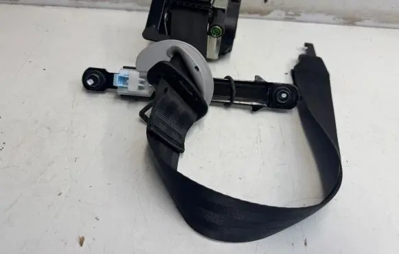 Hyundai Tucson TL Front seatbelt 88810D7200