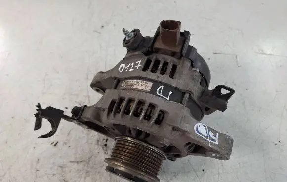 Toyota Aygo AB40 Generator/alternator 27060-0Q180