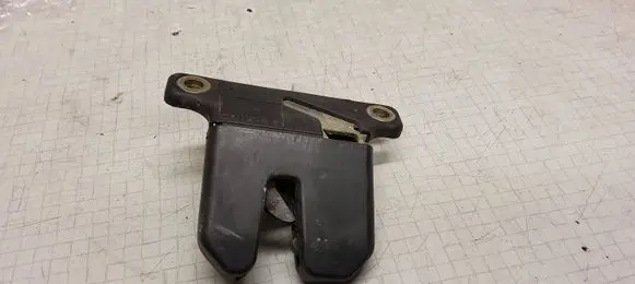 Seat Toledo II (1M) Tailgate/trunk/boot lock/catch/latch 8D5827505D