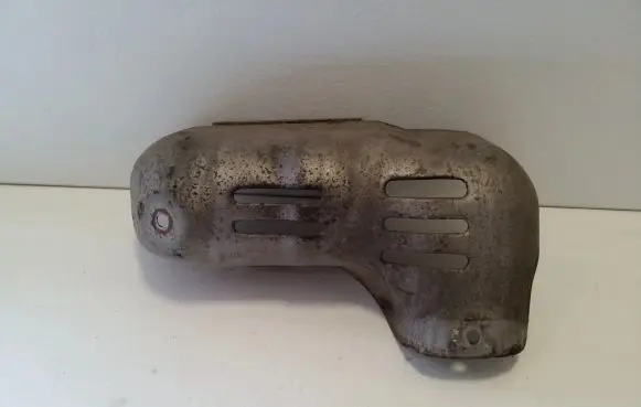 Lexus RX 330 - 350 - 400H Exhaust heat shield