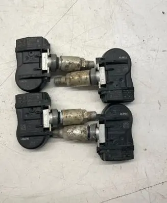 BMW X1 F48 F49 Tire pressure sensor 6855539 A2037966401 70735510