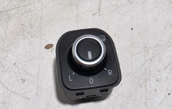 Volkswagen Golf VI Wing mirror switch 5K1959565