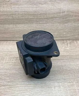Volkswagen Golf III Mass air flow meter 718221510