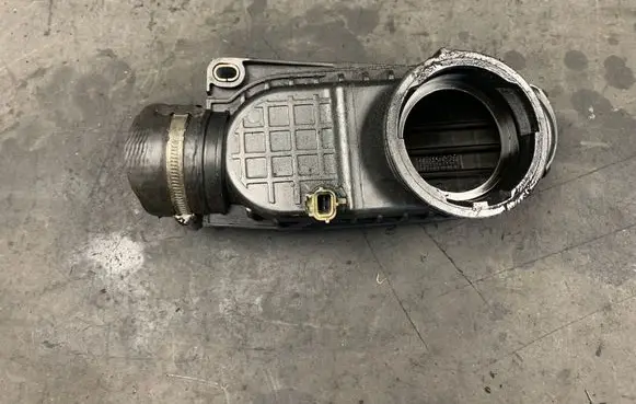 Jaguar XF Air intake hose/pipe 4R806K770AD