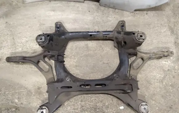 Porsche Cayenne (9PA) Front subframe 