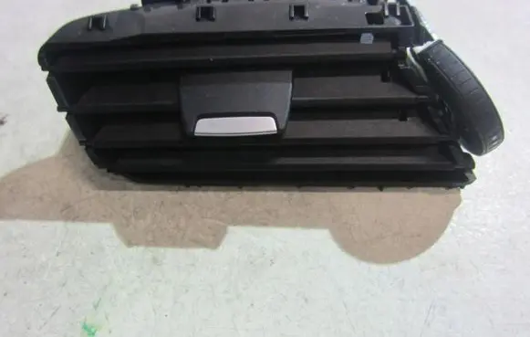 BMW X1 F48 F49 Dashboard side air vent grill/cover trim 64229292739