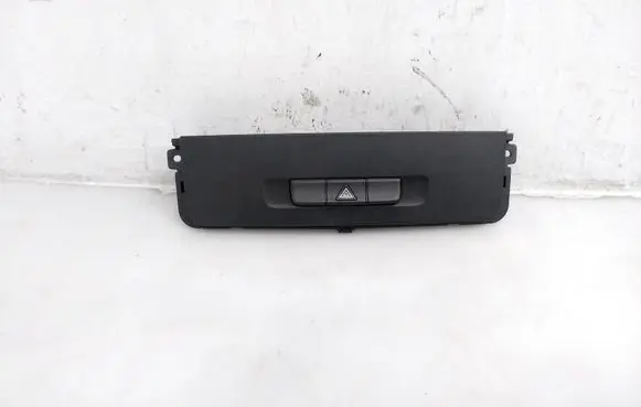 Mercedes-Benz Vito Viano W447 Hazard light switch 4479050051