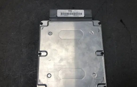 Mazda 626 Engine control unit/module FSJ318881J F7FF12A650FJ