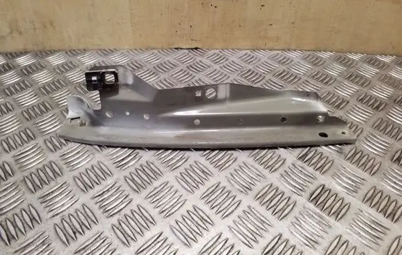 Fender mounting bracket