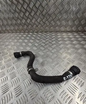 Audi Q5 SQ5 Engine coolant pipe/hose 8R0121085A
