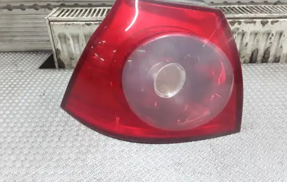 Volkswagen Golf V Rear/tail lights 1K6945095G