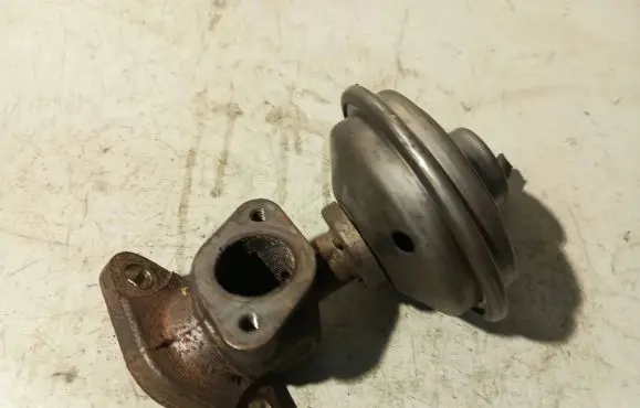 Audi A6 S6 C6 4F EGR valve 059131503