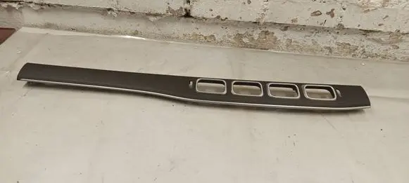 Mercedes-Benz GLE W167 Dashboard glove box trim A1676804002
