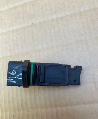 BMW M6 Mass air flow meter 7830359 0280218062
