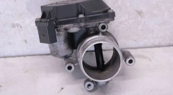 Volkswagen PASSAT B7 Throttle valve 03L128063AC A2C84117500