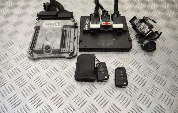 Engine ECU kit and lock set