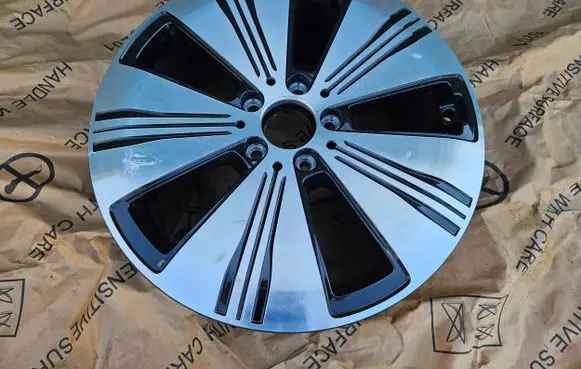 Mercedes-Benz EQA R18 alloy rim A2434010100