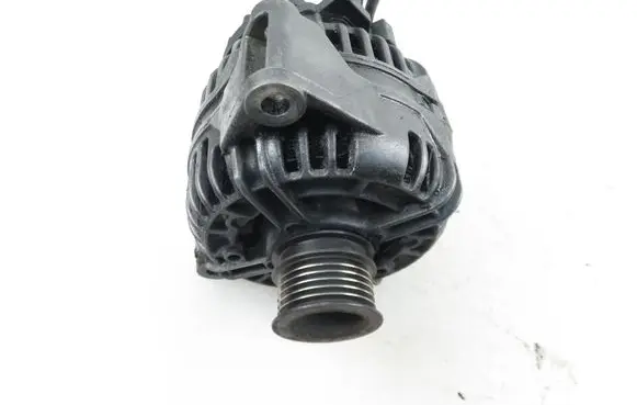 Mercedes-Benz C AMG W203 Generator/alternator A0111549302 0124515045