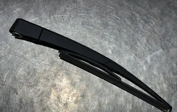 Peugeot 308 Rear wiper blade 