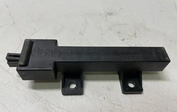 Volkswagen Touran III Other devices 4F0907247A