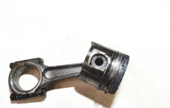Citroen Xantia Piston with connecting rod