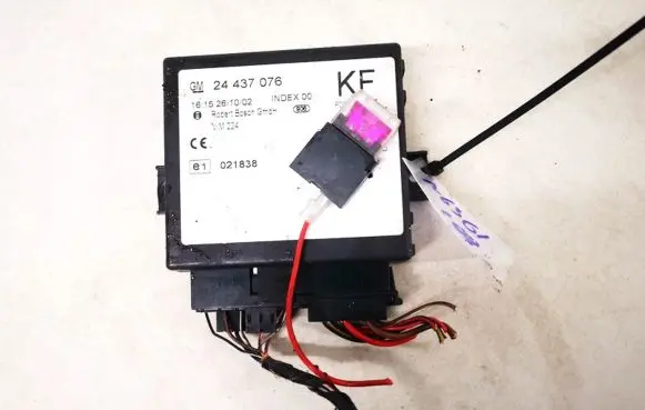 Opel Zafira A Comfort/convenience module 24437076kf 24437076