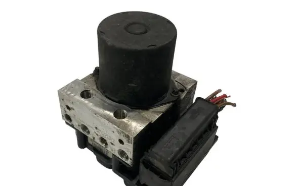 BMW 5 E60 E61 ABS Pump 6758743 34516758743 0265234136