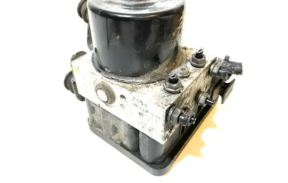 Skoda Octavia Mk2 (1Z) ABS Pump 1K0907379R 1K0614517Q