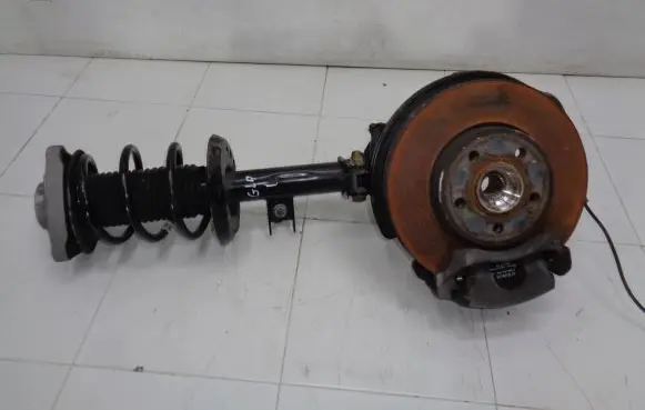 Front wheel hub spindle knuckle