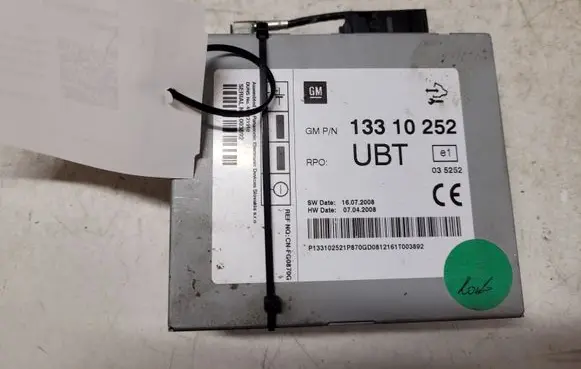 Opel Insignia A Sound amplifier 13310252 CNFG0870G 003892