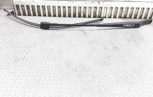 Volkswagen Touran I Windshield/front glass wiper blade 
